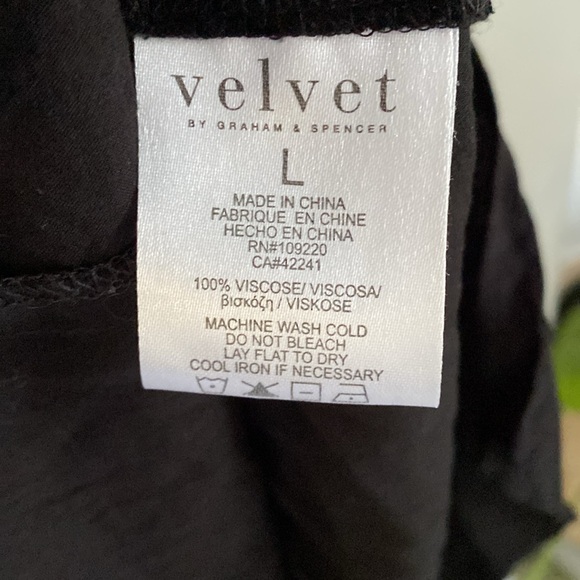 VELVET BY GRAHAM & SPENCER black tunic blouse long v-neck L - Picture 4 of 4